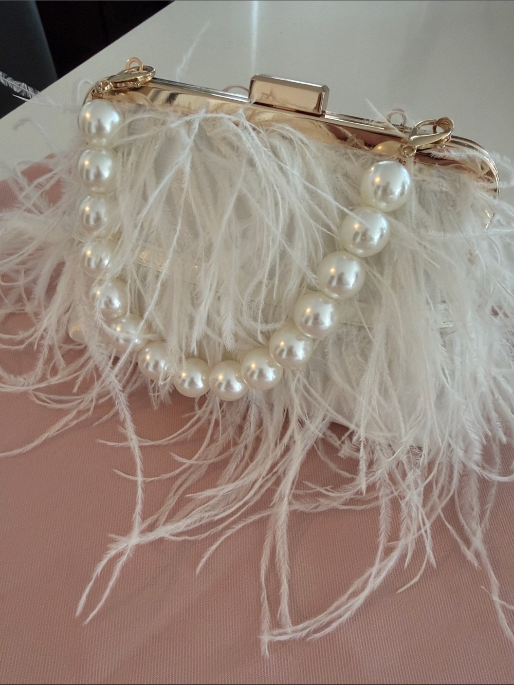 Elegant White Feather & Pearl Evening Clutch